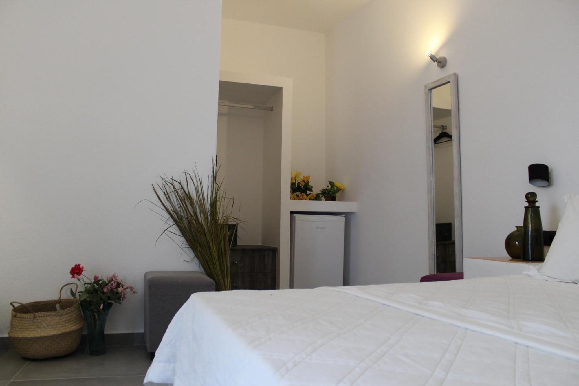 Perissa Centrale Rooms Ngoại thất bức ảnh