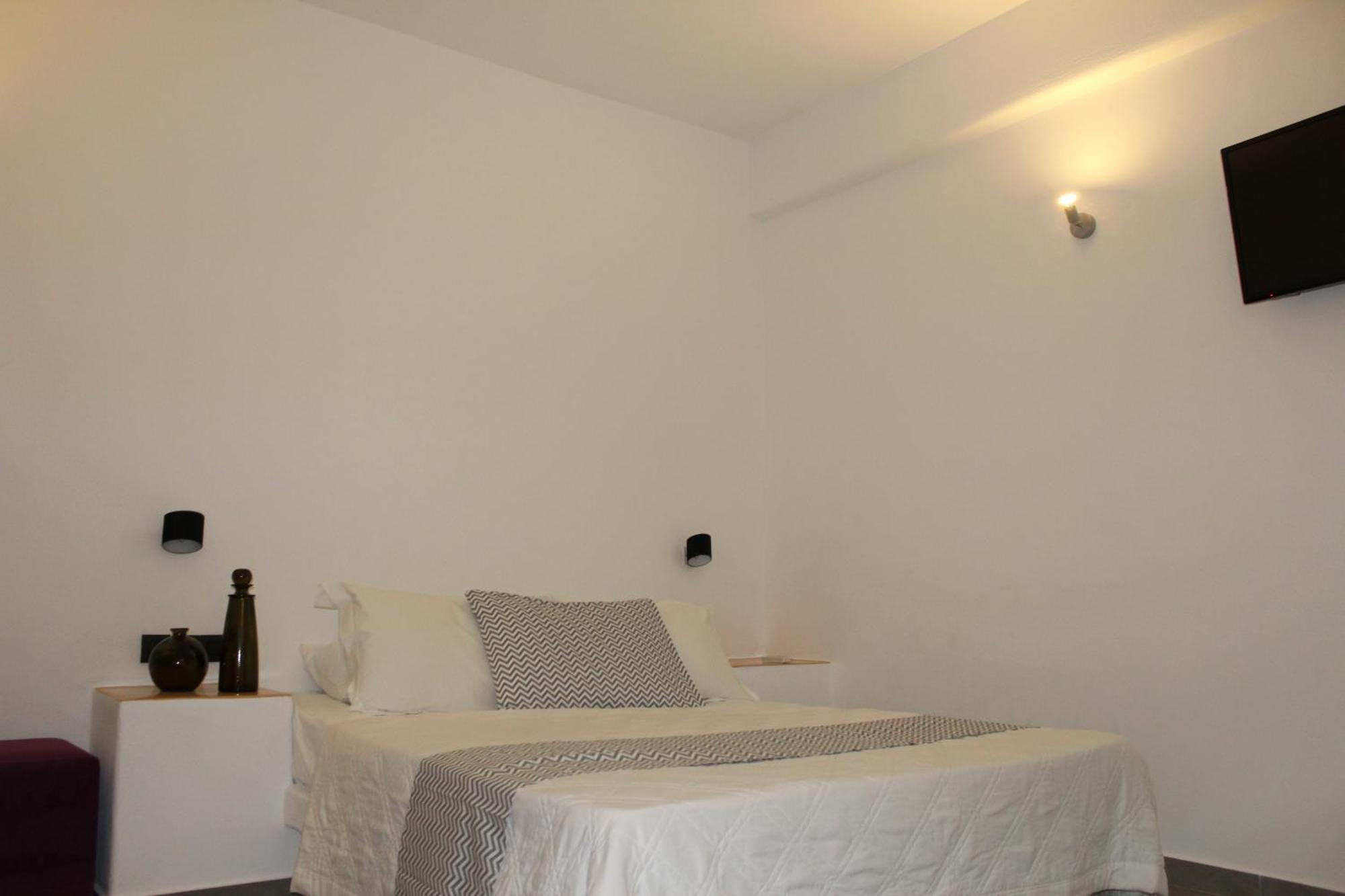 Perissa Centrale Rooms Ngoại thất bức ảnh