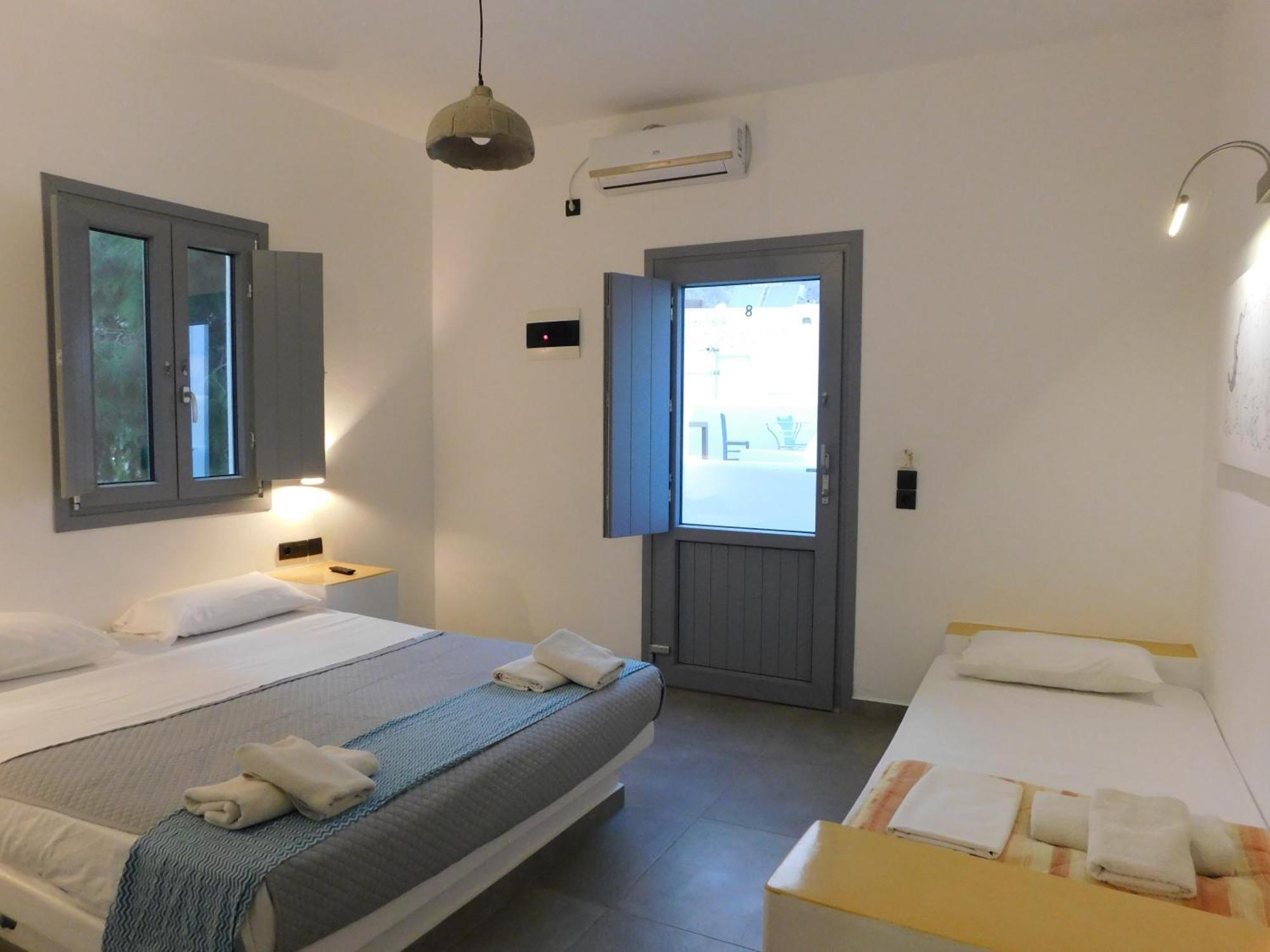 Perissa Centrale Rooms Ngoại thất bức ảnh