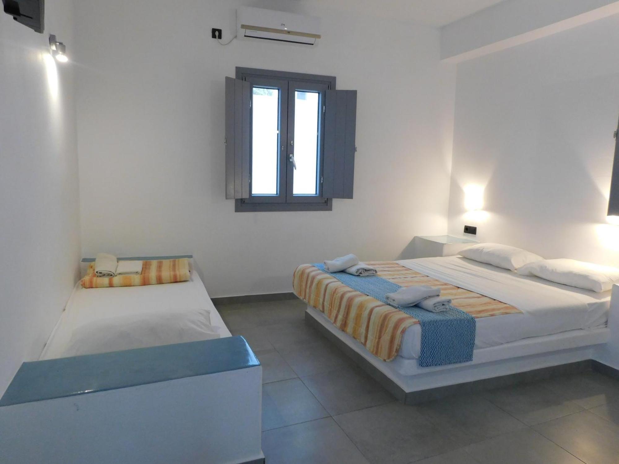 Perissa Centrale Rooms Ngoại thất bức ảnh